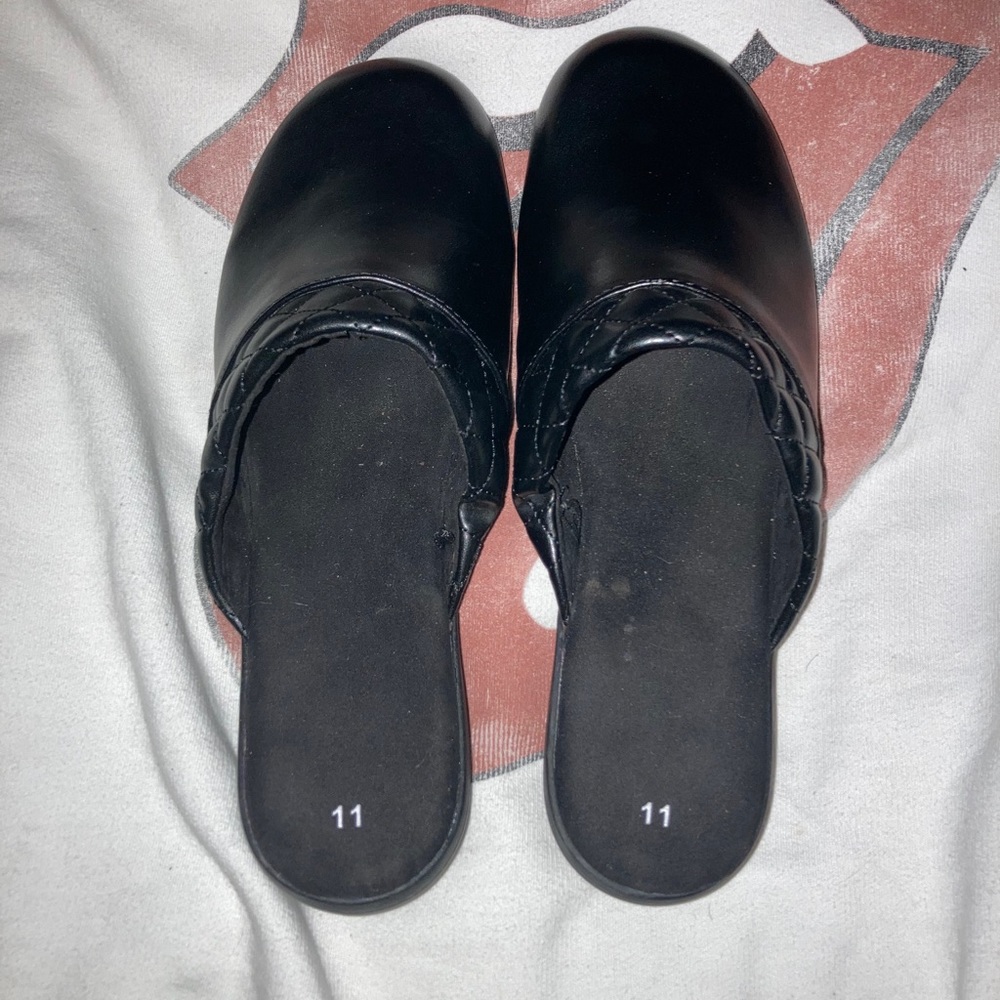 Women’s shoes